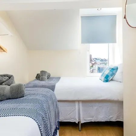 Seabreeze Retreat - Location Free Parking Quiet Area 度假居 惠特比