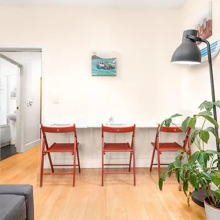 Seabreeze Retreat - Location Free Parking Quiet Area * Whitby